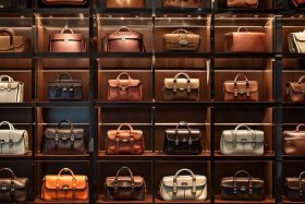 名牌男包品牌大全；名牌男包品牌大全图片