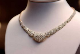 奢侈品哪个牌子的项链好看；奢侈品哪个牌子的项链好看一点