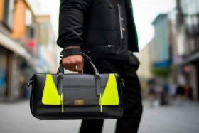 男士潮牌斜挎包十大品牌 - 男士潮牌斜挎包十大品牌排名