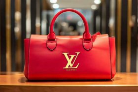 路易威登女式新款，路易威登女士包官网2020新款