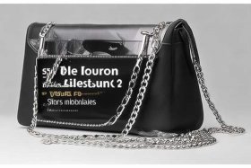 女士斜挎包大容量；女士斜挎包大容量多少钱