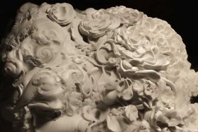 蔻驰今年的流行款女包，蔻驰今年的流行款女包是什么