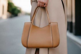 女包1000品牌（女包小众品牌1000以下）