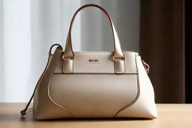 类似小ck的包包品牌；类似小ck的包包品牌叫什么