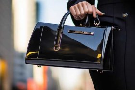 美国女士包包品牌（美国女士包包品牌排行榜）