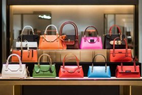 女生包包品牌排行榜大全 - 女生包包品牌排行榜大全及价格