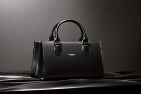 轻奢包包是什么意思，轻奢包包是什么意思网络用语