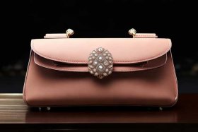 奢侈品包包图片鉴定方法（奢侈品包包图片鉴定方法有哪些）