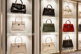 哪个平台二手名牌包包是正品（哪个平台二手名牌包包是正品的）