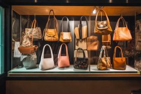 国外便宜小众包牌；国外便宜小众包牌子有哪些