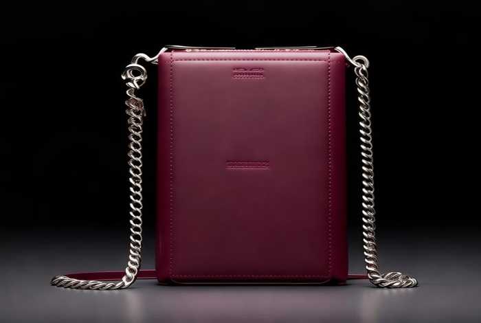 女人装手机的小包包是什么 - 女人装手机的小包包是什么牌子