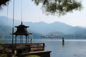 杭州湖滨银泰ysl圣罗兰、杭州湖滨银泰ysl专柜