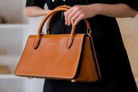 女士包的品牌性价比高的，女士包的品牌性价比高的有哪些