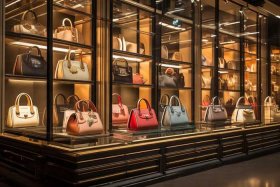 奢侈品包包货源在哪里（奢侈品包包货源在哪里找）