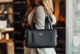 女人包包什么牌子最好（女人包包什么牌子最好看又实惠）