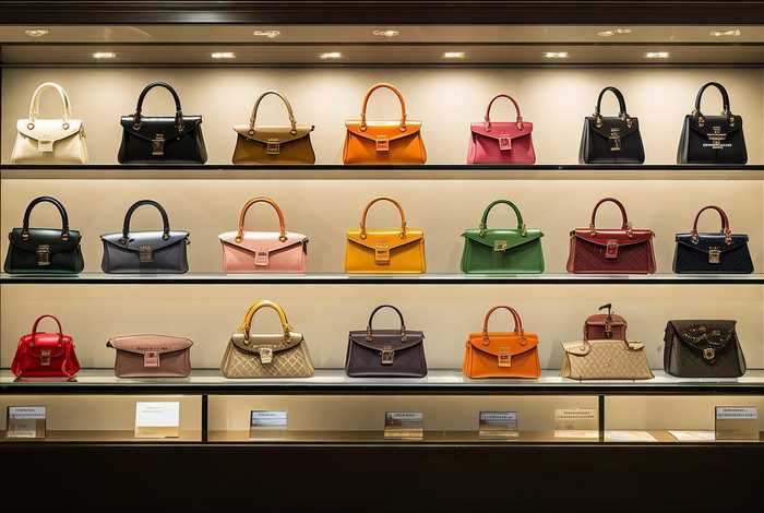 女士名牌包包品牌大全及价格表 - 女士名牌包包品牌大全及价格表图片
