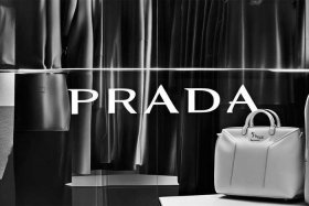 普拉达服装品牌简介，普拉达服装品牌简介图片