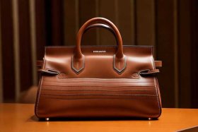 堪比爱马仕的品牌、堪比爱马仕的品牌名字