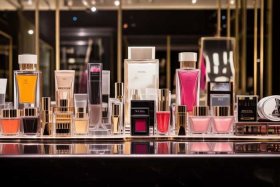 化妆品十大名牌有哪些、化妆品十大名牌有哪些国内