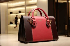 寇驰女包2017新款价格 寇驰女包2017新款价格多少