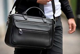 男士多功能休闲挎包（男士多功能休闲挎包推荐）