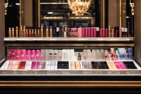 全球十大化妆品品牌有哪些（全球十大化妆品品牌有哪些名字）