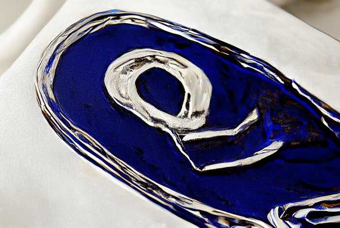 名牌包包标志logo制作；名牌包包标志logo制作过程