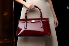 女士名牌包包2-3万，女士名牌包包2-3万左右