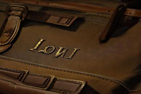 罗意威帆布包怎么区分真假，罗意威中古帆布包真假