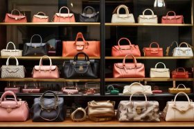 女士包包高档大品牌都有哪些；女士包包高档大品牌都有哪些牌子