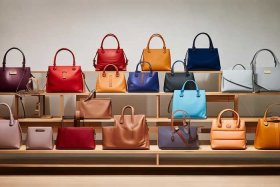 两三千的包包品牌有哪些；两三千的包包品牌有哪些牌子