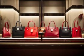 国产十大品牌女包价格；国产十大品牌女包价格排名