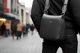 男包 斜挎包（男包 斜挎包品牌排行）