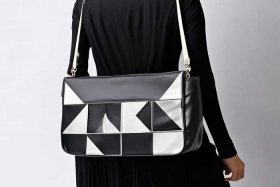 女士尼龙单肩大包 女士尼龙单肩大包图片