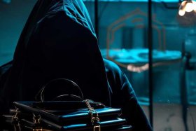 卖包包直播骗局（卖包包直播骗局揭秘）