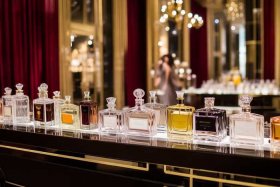 全球十大奢侈香水品牌最新（全球十大奢侈香水品牌最新排名）