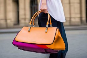 今年最流行的女包是什么牌子；今年最流行的女包是什么牌子的