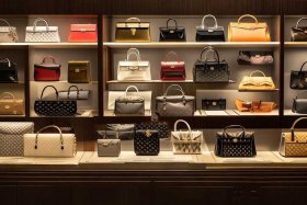 国际品牌包包有哪些牌子图片（国际品牌包包有哪些牌子图片及价格）