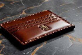 男士十大奢侈品牌钱包；男士十大奢侈品牌钱包布家迪