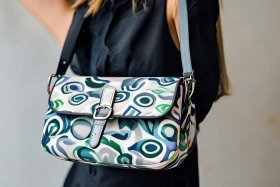 女士斜挎布包新款图样，女士斜挎布包新款图样图片