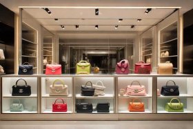 广州香奈儿女包价格旗舰店、广州市香奈儿包包店