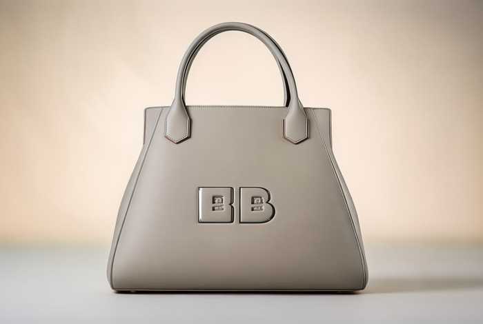 两个b的包包品牌logo，logo是两个b的是什么牌子