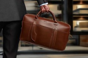 男士哪种材质的包好用 男士哪种材质的包好用一点