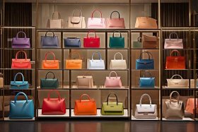 女包品牌十大排名大全包包 - 女包排名前十的品牌大全