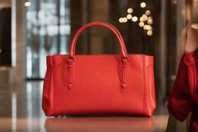 女生喜欢什么牌子的包包（女生喜欢什么牌子的包包好看）