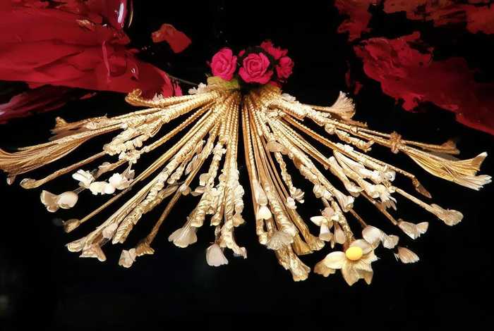 寇驰女包价格一览表，寇驰女包2017新款价格