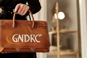 女包的品牌历史和设计理念是什么；女包的品牌历史和设计理念是什么意思