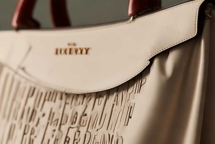 女包轻奢品牌一排字母 - 女包轻奢品牌一排字母多少钱