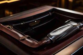 男手包奢侈品牌；男手包奢侈品牌推荐