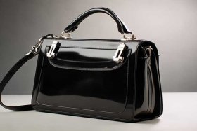 女士皮包图片（女士皮包图片大全）